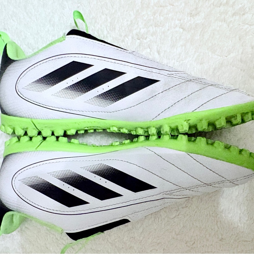 Adidas Goletto turf soccer shoe. - Picture 6 of 9
